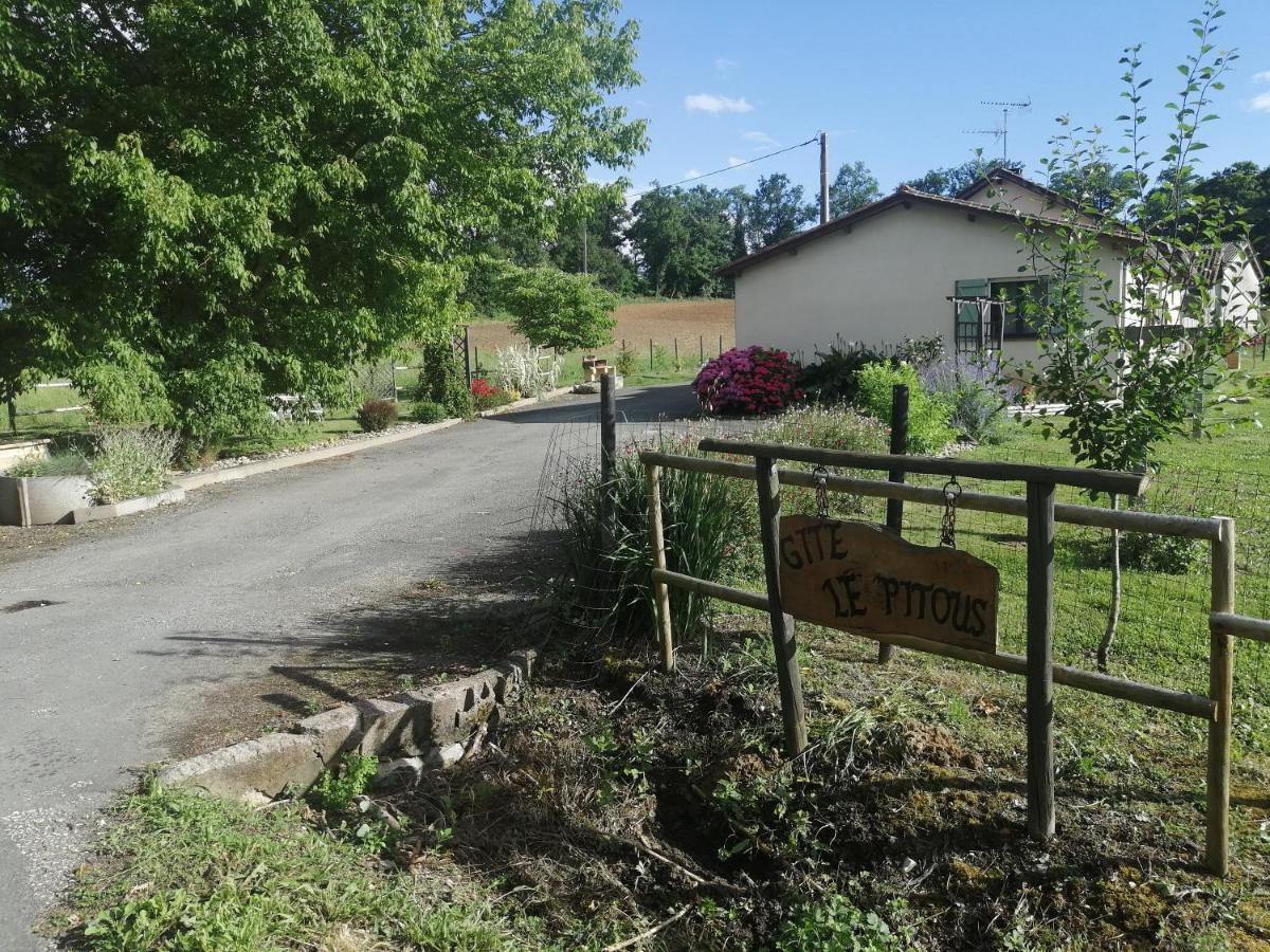 Gite "Le Pitous" Cahuzac Bagian luar foto